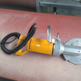 EFA circular saw machine